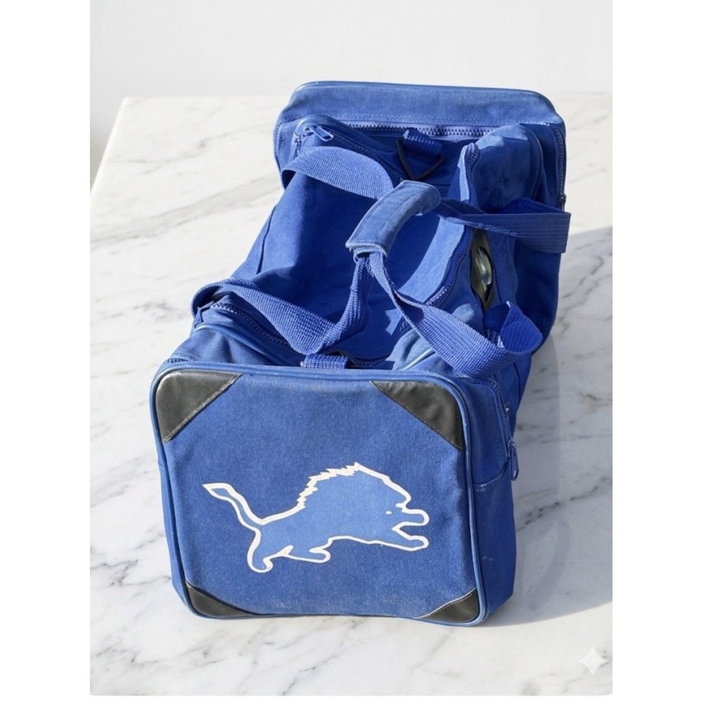 Vintage 80s Detroit Lions Starter Duffel Bag NFL Honolulu Blue New Haven CT Tag